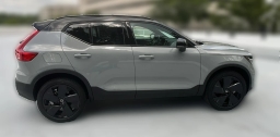 Volvo XC40 Ultra Black Edition B5 AWD 2026