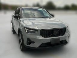 Volvo XC40 Ultra Black Edition B5 AWD 2026