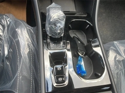 Volvo XC40 Ultra Black Edition B5 AWD 2026