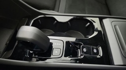 Volvo XC40 Ultra Black Edition B5 AWD 2026