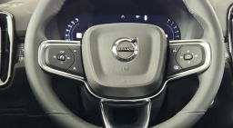 Volvo XC40 Ultra Black Edition B5 AWD 2026