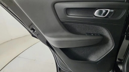 Volvo XC40 Ultra Black Edition B5 AWD 2026