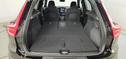 Volvo XC40 Ultra Black Edition B5 AWD 2026