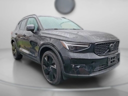 Volvo XC40 Ultra Black Edition B5 AWD 2026