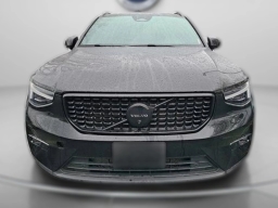 Volvo XC40 Ultra Black Edition B5 AWD 2026