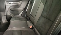 Volvo XC40 Ultra Black Edition B5 AWD 2026