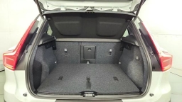 Volvo XC40 Ultra Black Edition B5 AWD 2026