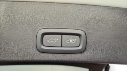 Volvo XC40 Ultra Black Edition B5 AWD 2026