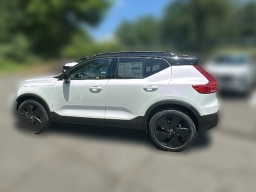 Volvo XC40 Ultra Black Edition B5 AWD 2026