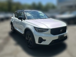 Volvo XC40 Ultra Black Edition B5 AWD 2026