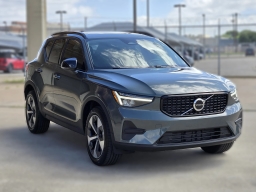 Volvo XC40 Core B5 AWD 2026