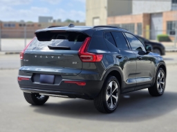 Volvo XC40 Core B5 AWD 2026