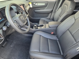 Volvo XC40 Core B5 AWD 2026