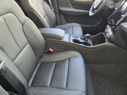 Volvo XC40 Core B5 AWD 2026