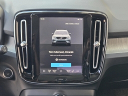 Volvo XC40 Core B5 AWD 2026