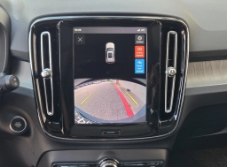 Volvo XC40 Core B5 AWD 2026