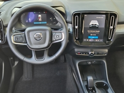 Volvo XC40 Core B5 AWD 2026