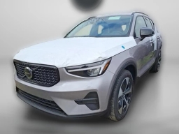 Volvo XC40 Core B5 AWD 2026