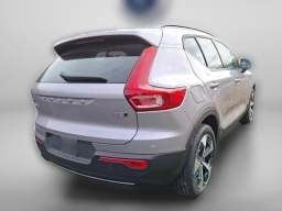 Volvo XC40 Core B5 AWD 2026