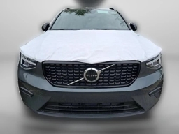 Volvo XC40 Core B5 AWD 2026