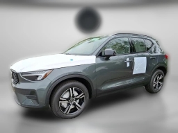 Volvo XC40 Core B5 AWD 2026