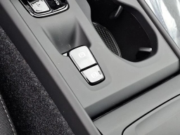 Volvo XC40 Core B5 AWD 2026