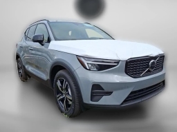 Volvo XC40 Core B5 AWD 2026