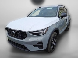 Volvo XC40 Core B5 AWD 2026