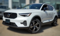 Volvo XC40 Core B5 AWD 2026