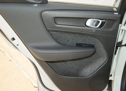 Volvo XC40 Core B5 AWD 2026