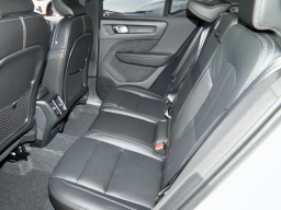 Volvo XC40 Core B5 AWD 2026