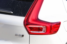 Volvo XC40 Core B5 AWD 2026