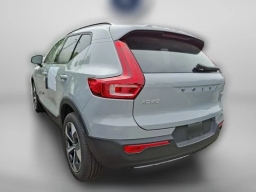 Volvo XC40 Core B5 AWD 2026