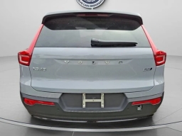 Volvo XC40 Core B5 AWD 2026