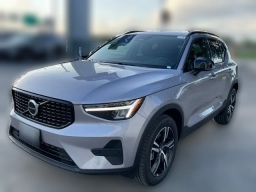 Volvo XC40 Core B5 AWD 2026