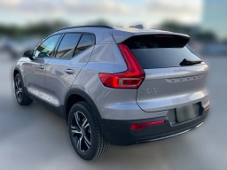 Volvo XC40 Core B5 AWD 2026