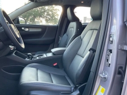 Volvo XC40 Core B5 AWD 2026