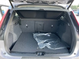 Volvo XC40 Core B5 AWD 2026