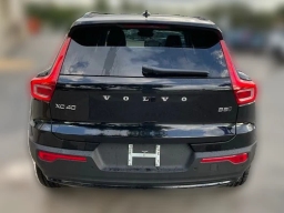 Volvo XC40 Core B5 AWD 2026