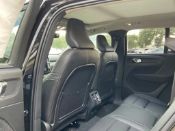 Volvo XC40 Core B5 AWD 2026