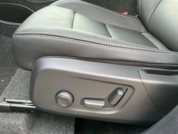 Volvo XC40 Core B5 AWD 2026