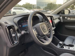 Volvo XC40 Core B5 AWD 2026