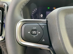 Volvo XC40 Core B5 AWD 2026