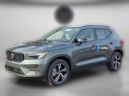 Volvo XC40 Core B5 AWD 2026