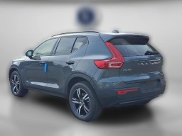 Volvo XC40 Core B5 AWD 2026