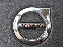 Volvo XC40 Core B5 AWD 2026