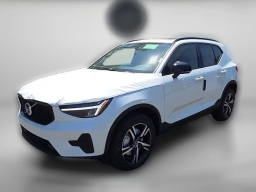 Volvo XC40 Core B5 AWD 2026