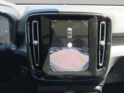 Volvo XC40 Core B5 AWD 2026