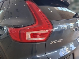 Volvo XC40 Core B5 AWD 2026