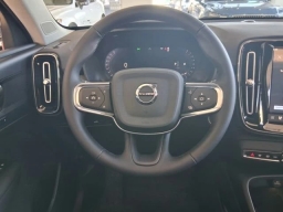 Volvo XC40 Core B5 AWD 2026